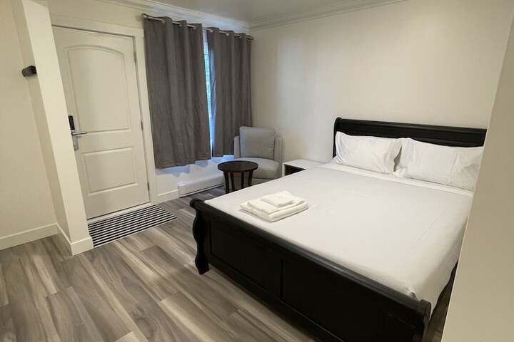 Room 60 of 94