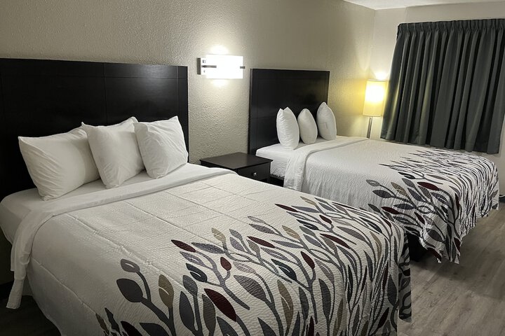 Room 5 of 15