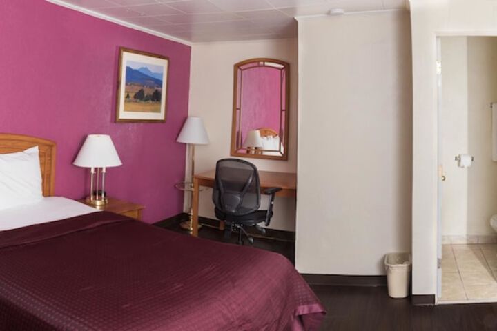 Room 22 of 33
