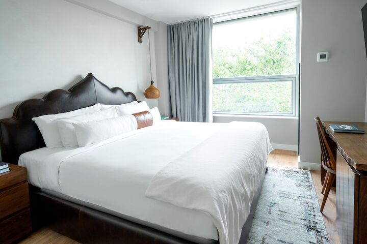 Room 44 of 60