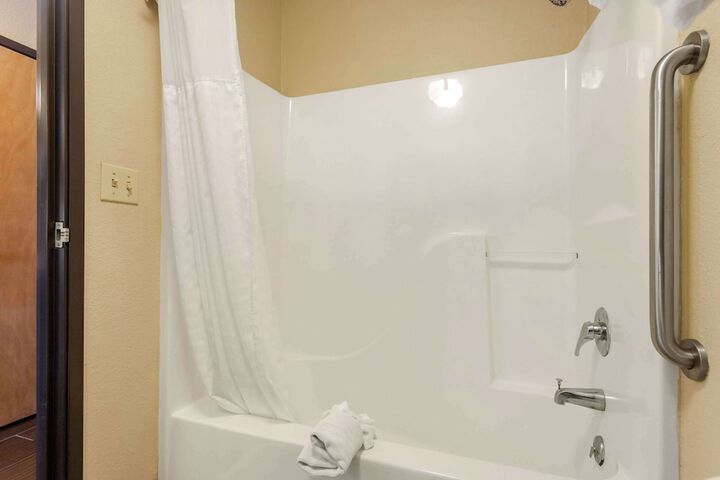 Comfort Inn & Suites Pittsburg KS