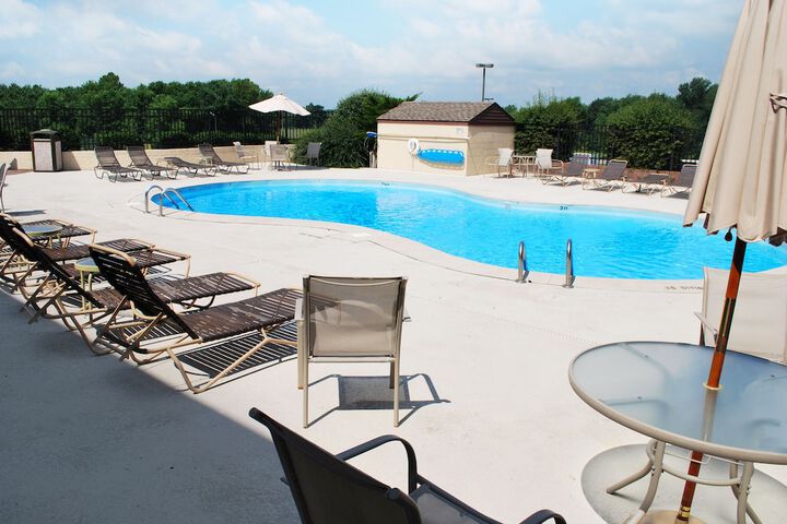 Pool 2 of 33