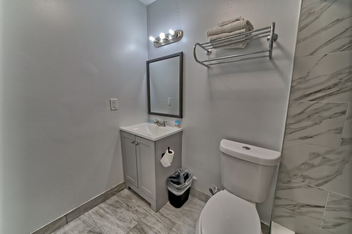 Room 32 of 55
