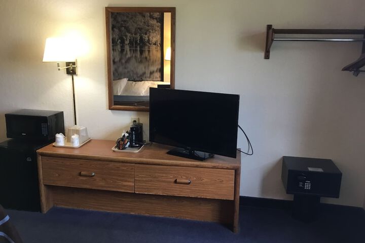 Room 43 of 52