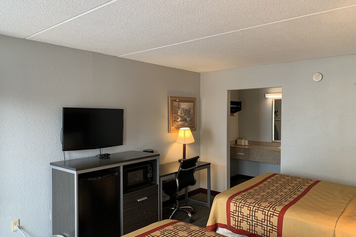 Room 15 of 56