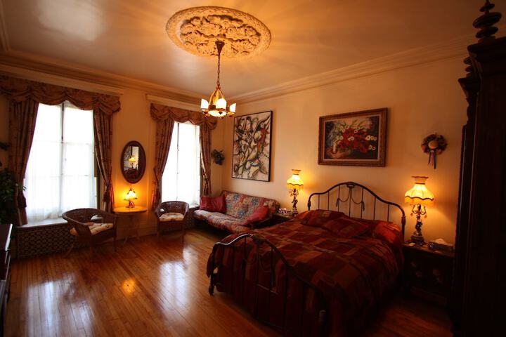 Room 43 of 58