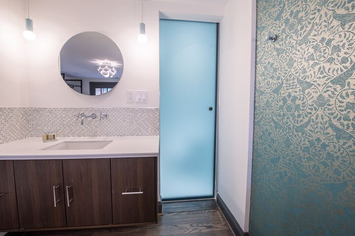 Room 47 of 99