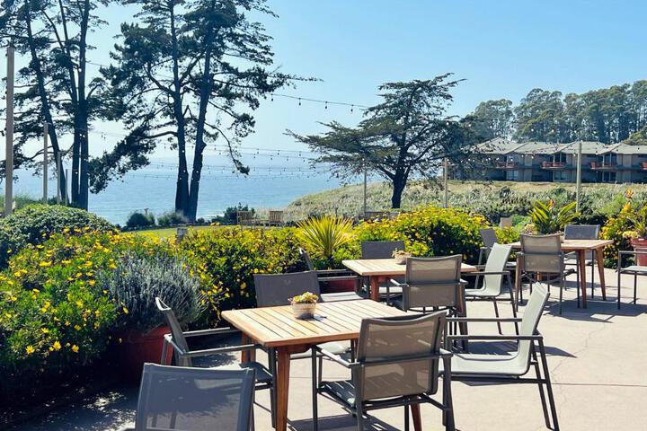 Royal Villa - Ocean View - Heated Pools - SEASCAPES BEST 1 BEDROOM - 3 BEDS - End Unit