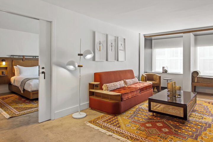 Room 48 of 115