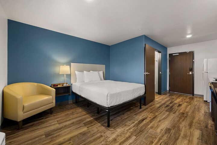 Room 35 of 39