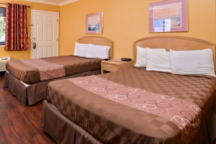 Room 21 of 31