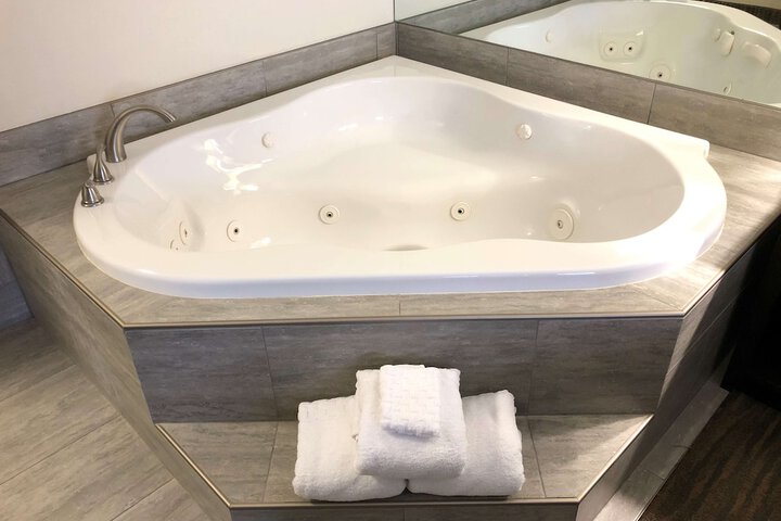 Best Western Plus Coldwater Hotel