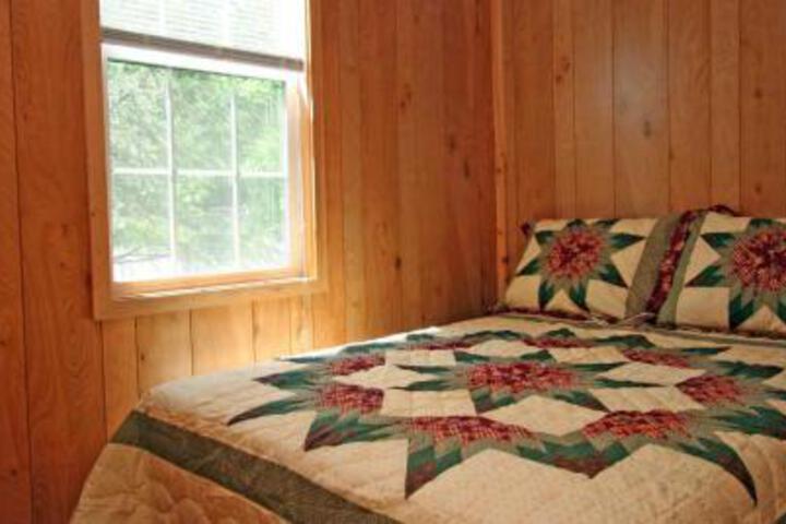 Robin Hill Camping Resort Premium Cottage 2