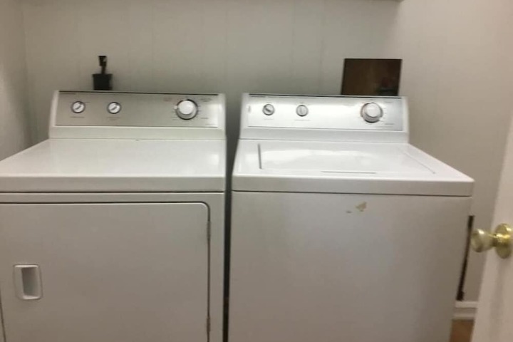 Laundry 37 of 40
