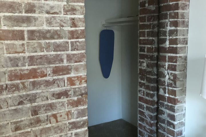 Room 15 of 105