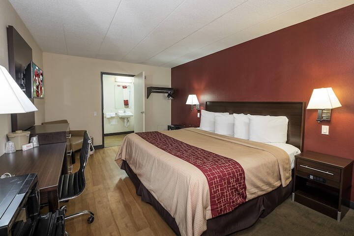 Room 10 of 25