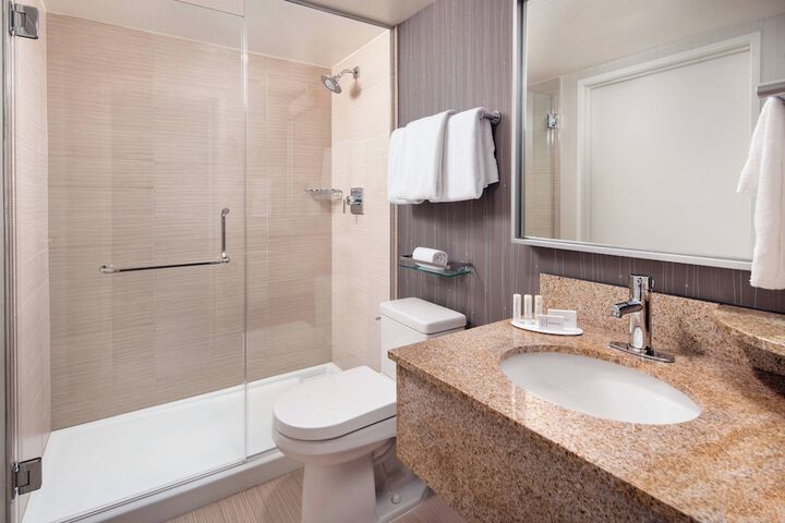 Courtyard by Marriott Richmond / Berkeley