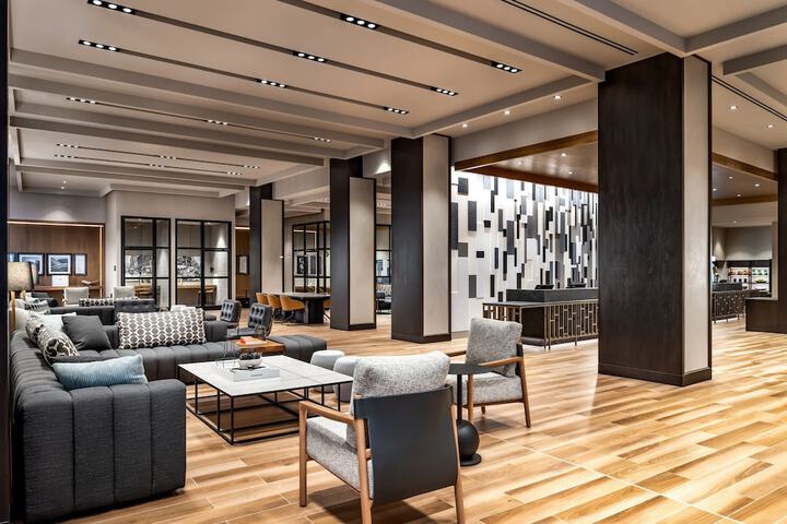 Sheraton Gateway Hotel in Toronto International Airport