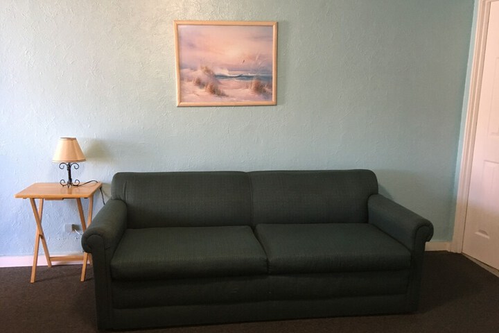 Room 11 of 19