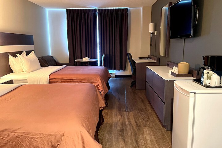 Room 13 of 40