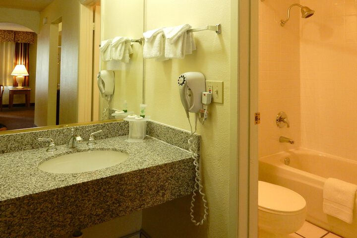 Room 18 of 46