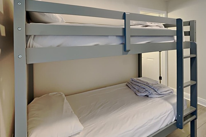 Room 199 of 394