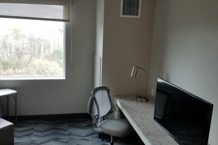 Room 7 of 64