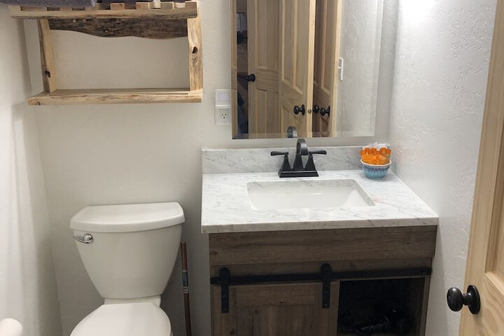 Room 33 of 112