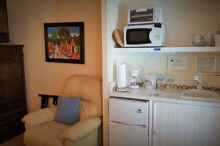 Room 205 of 392