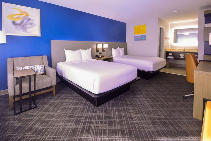 Room 6 of 23