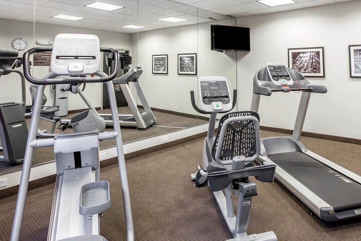 Health and Fitness 30 of 33