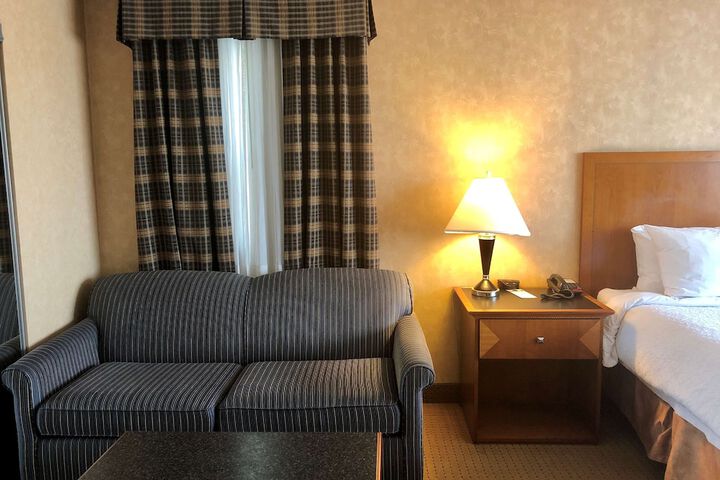 Room 34 of 74