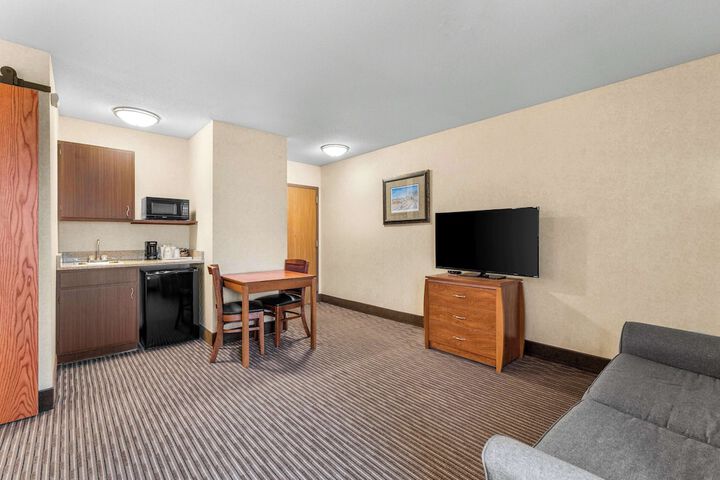 Room 29 of 38
