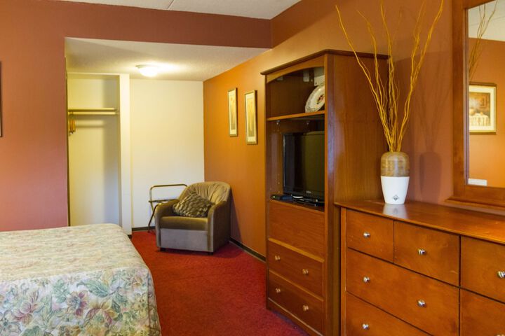 Room 19 of 80