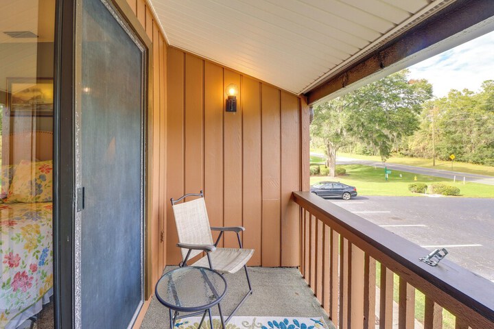 2 Mi to Rainbow Springs: Dunnellon Townhome