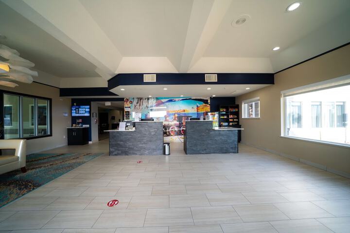 Hotel Interior 6 of 22