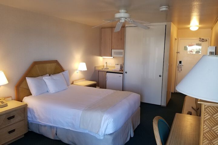 Room 172 of 229