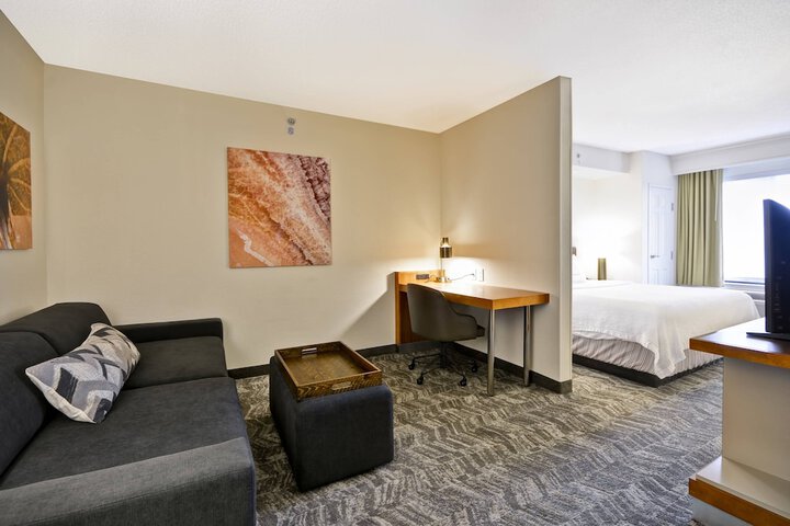 Room 20 of 36