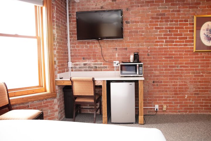 Room 51 of 110