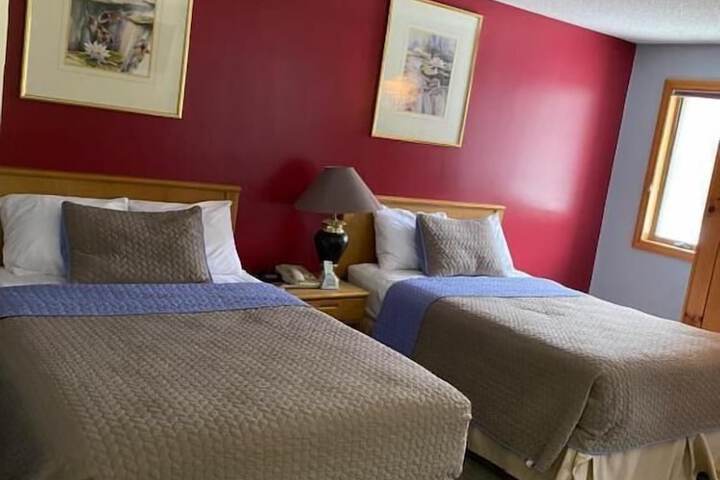 Travelodge by Wyndham Lincoln Near White Mountain