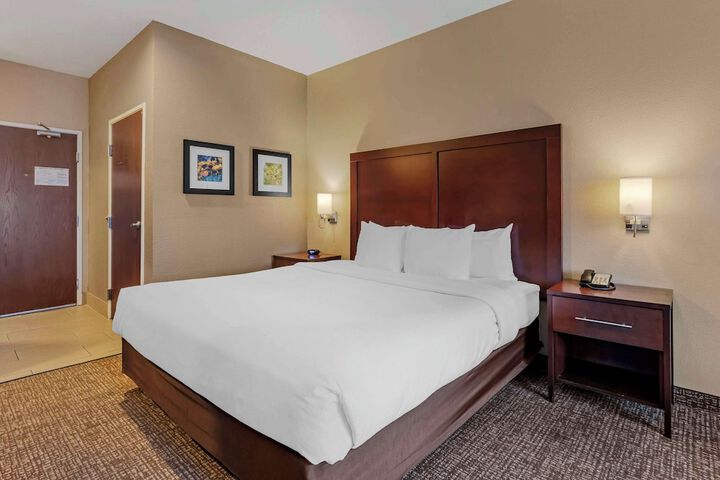 Comfort Inn Lathrop - Stockton Airport