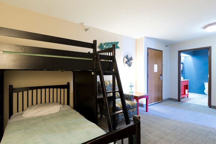 Room 16 of 41