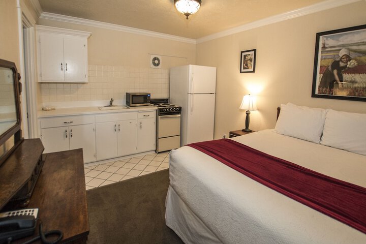 Room 18 of 52