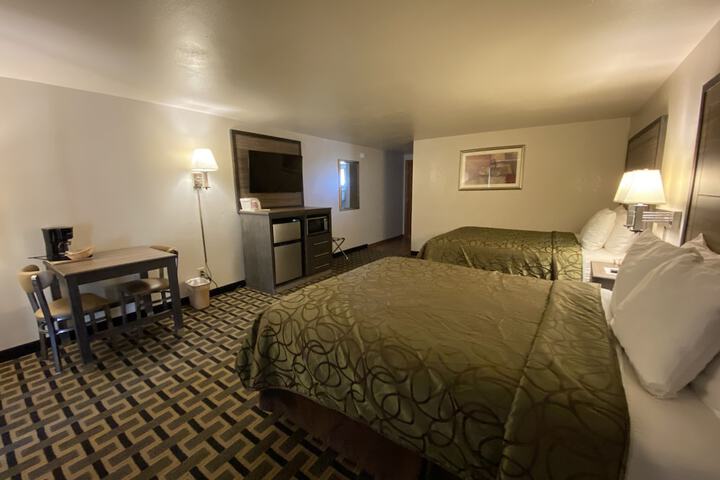 Room 33 of 51