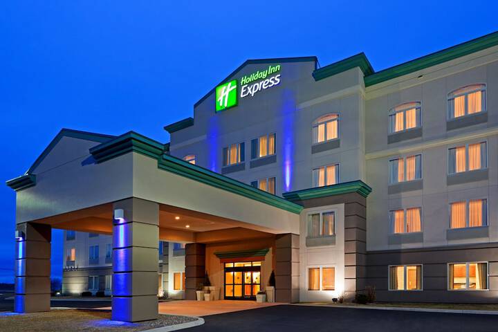 Hotel 2 of 57