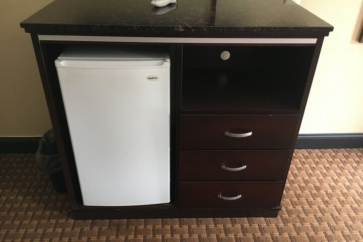 Room 10 of 41