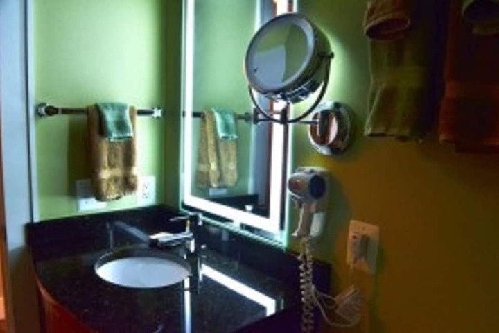 Culpeper Center Suites