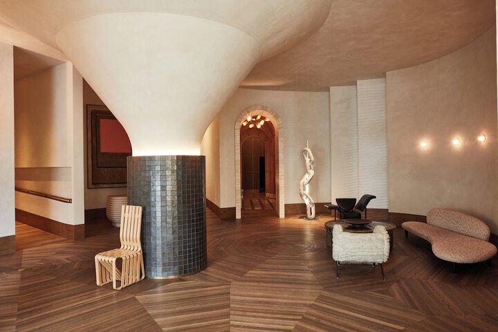 Hotel Interior 13 of 99