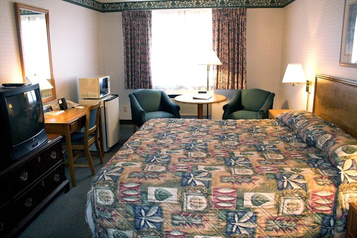 Room 25 of 36