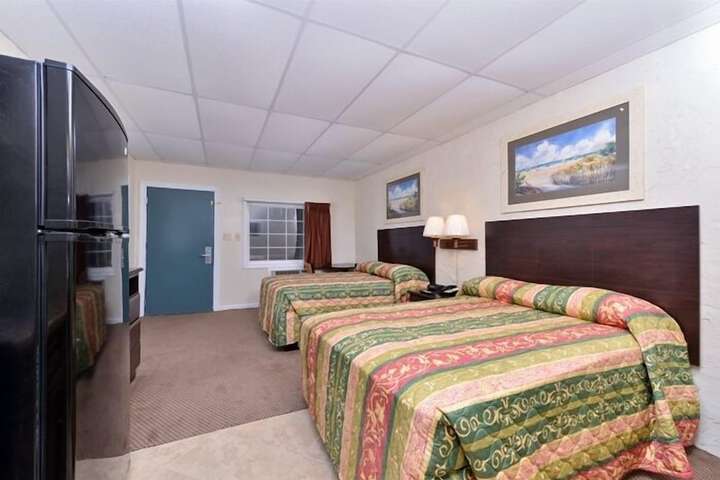 Room 27 of 43